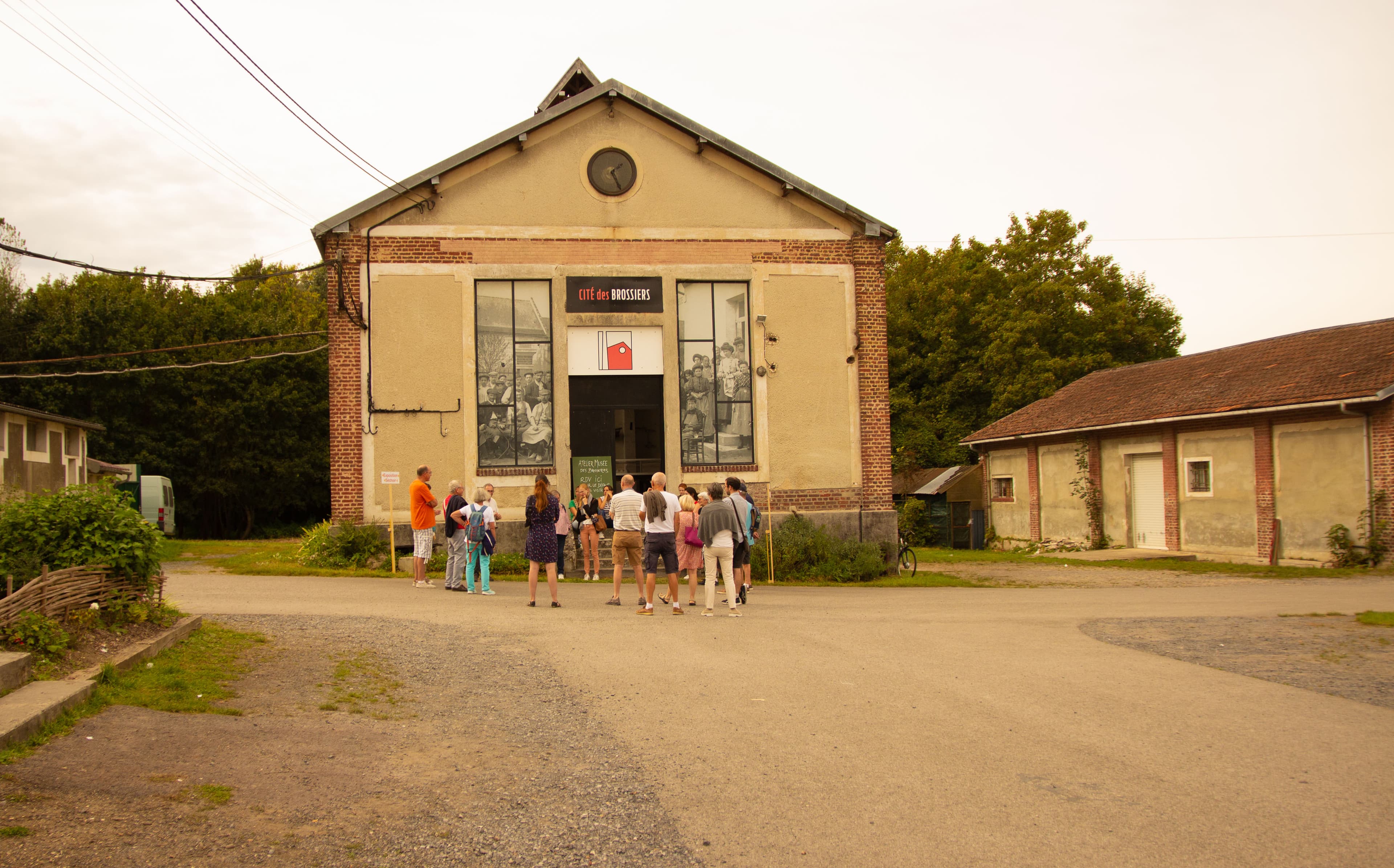 Les brosses de luxe de Tracy : l'empreinte du travail des femmes !