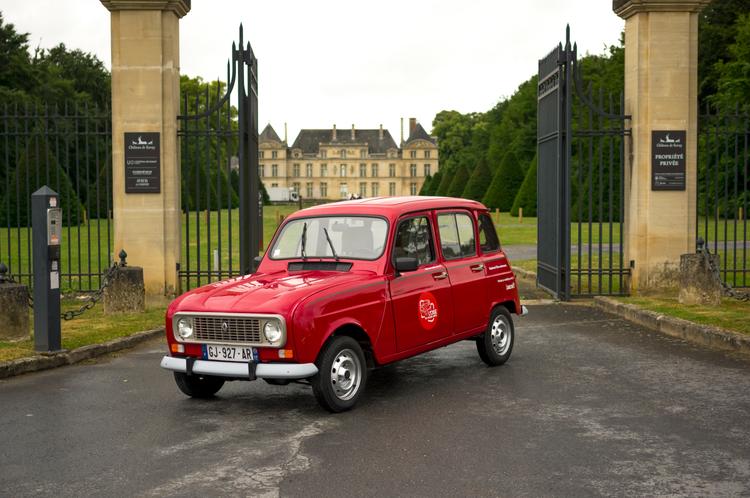 Circuits touristiques (demi-journée) à bord de Renault 4L