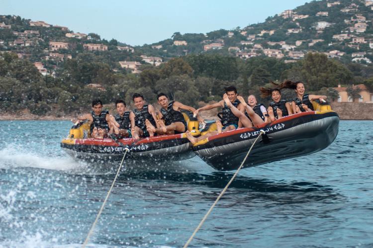 Tour de bouées tractées allongé - Agay