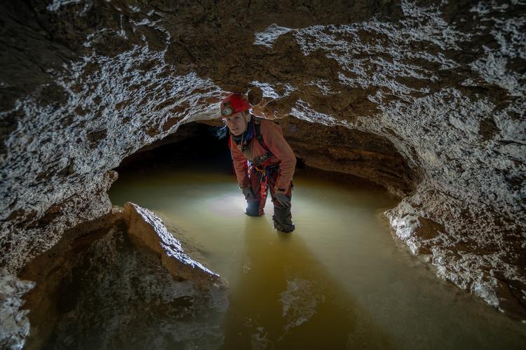 Spéléologie a l'Aven Cordier