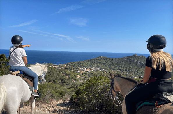 EVJF / EVG à cheval avec apéritif provençal au Dramont – Saint-Raphaël