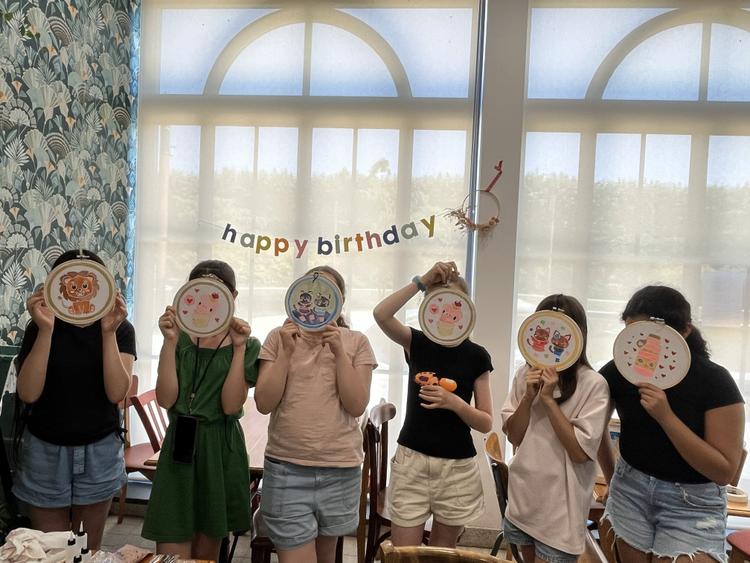 Atelier peinture sur soie pour les enfants 