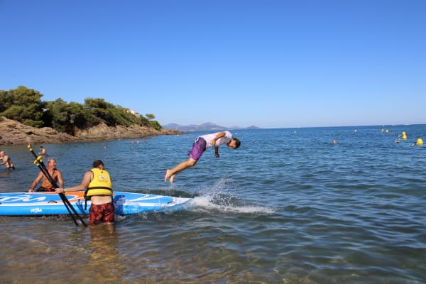 Location de Stand Up Paddle géant