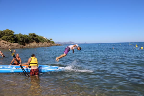 Location de Stand Up Paddle géant