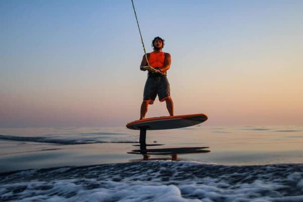 WGP NARTELLE - Session de Wakefoil en mer