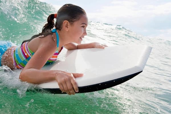 Location de planche de bodyboard - plage de Pampelonne