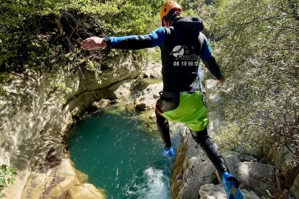 Canyoning niveau 2 - Gorges du loup