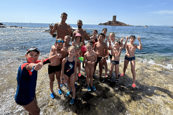 EXCURSION CALANQUES - Offre jeunesse