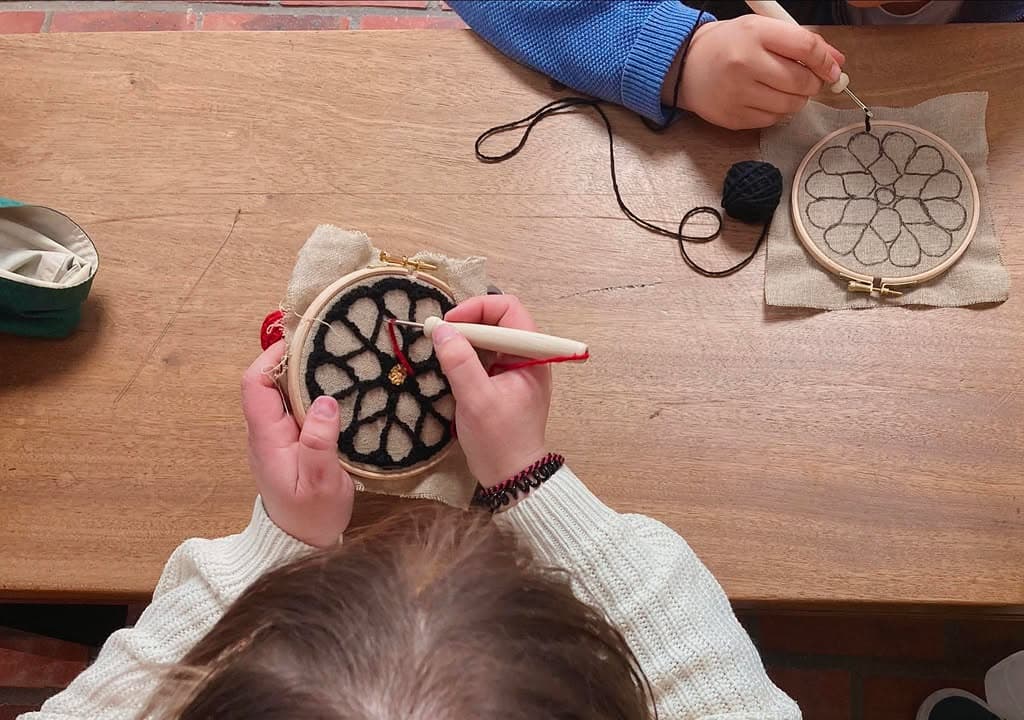 Visite et atelier de punch needle à la Manufacture